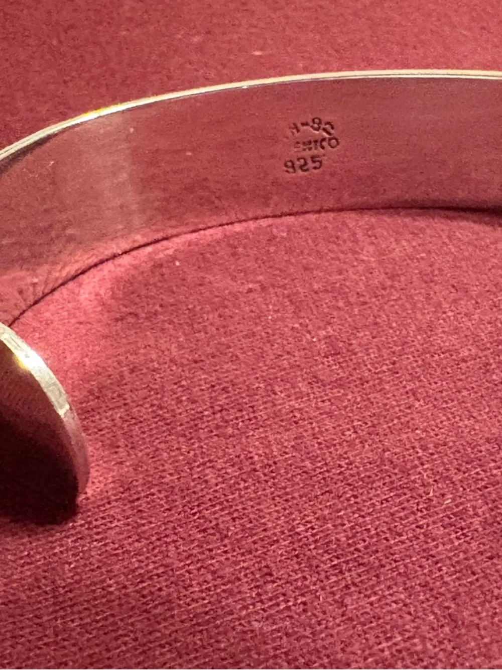 Women’s Sterling Silver Bracelet - Polished very pretty solid